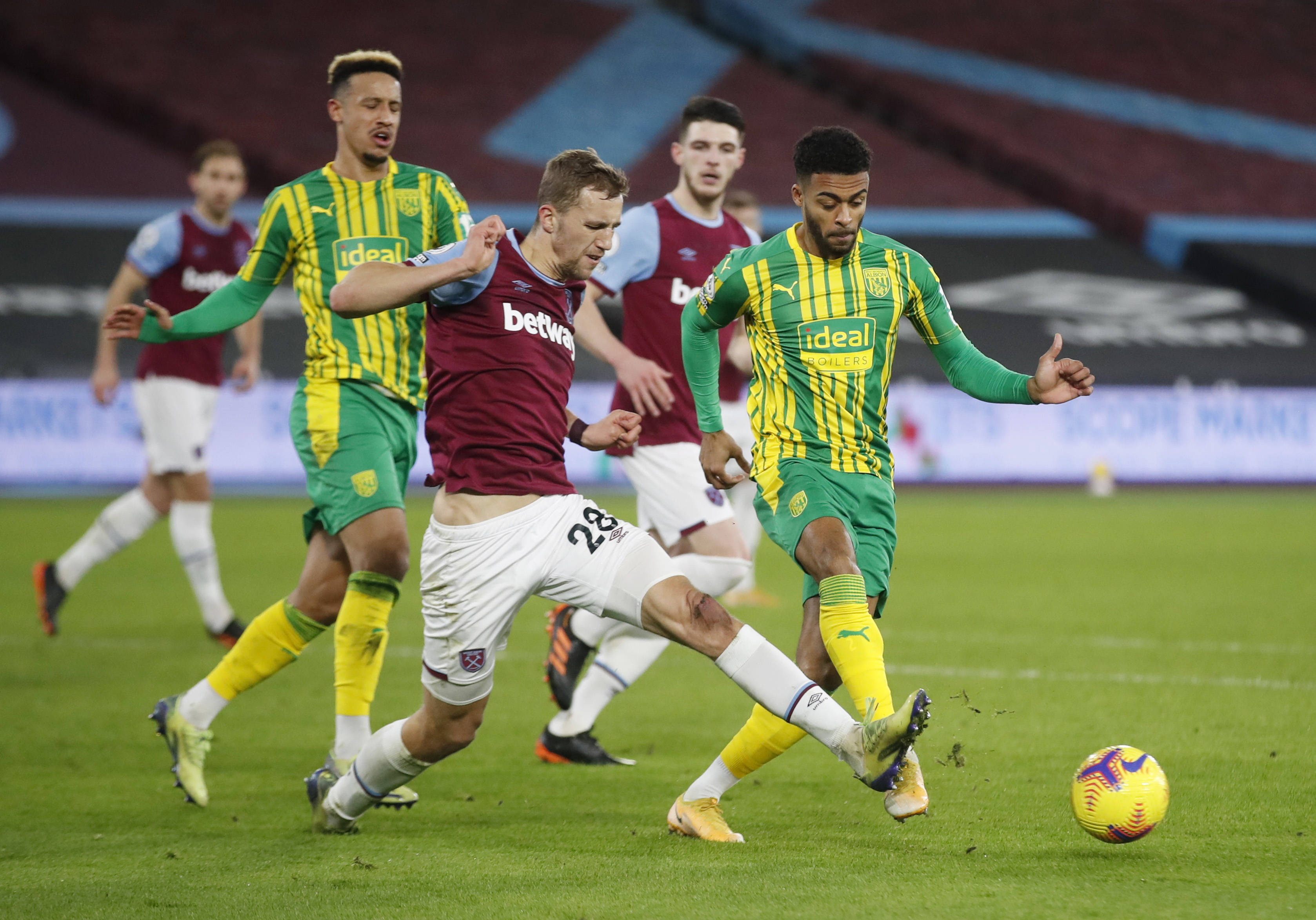 许多评论家 许多评论家